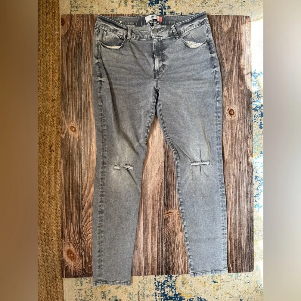 🔥CABI Women’s High Skinny Distressed Grey Jeans Grudge Cotton Blend Size 12 - Picture 3 of 8